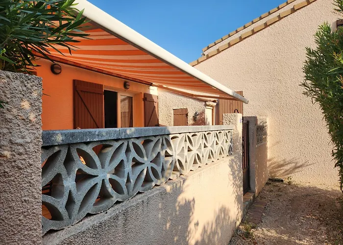 Maison Sur - 400 M De La *